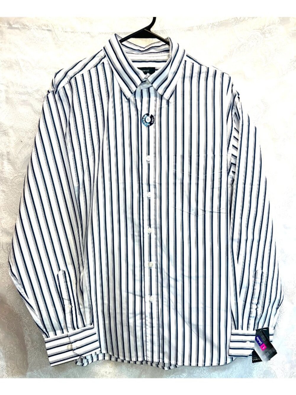 Weekend Men’s G (Large) Striped White & Blue Button-Down Long Sleeve Shirt Cotto